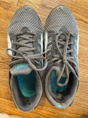 Gray Puma Athletic Sneakers with Teal Accents